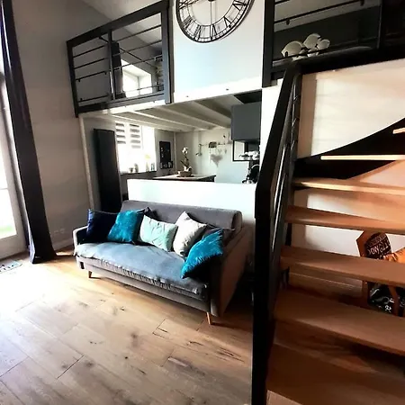 En Duplex Esprit Loft Avec Balcon Vue Mer, Et Piscine Exterieure * Le Croisic