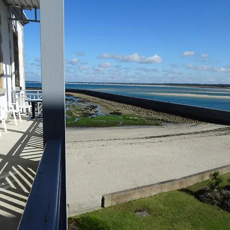 En Duplex Esprit Loft Avec Balcon Vue Mer, Et Piscine Exterieure * لو كروازيك