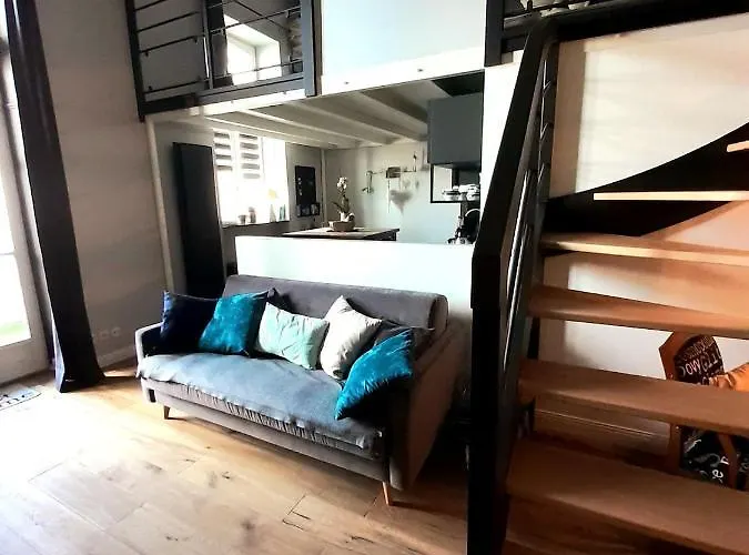 En Duplex Esprit Loft Avec Balcon Vue Mer, Et Piscine Exterieure * Le Croisic